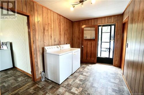 338 Route 176, Pennfield, NB - Indoor Photo Showing Laundry Room