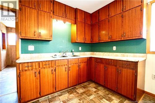 338 Route 176, Pennfield, NB - Indoor Photo Showing Kitchen