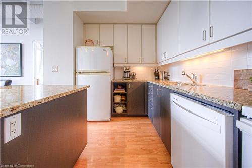 191 King Street S Unit# 908, Waterloo, ON - Indoor Photo Showing Kitchen