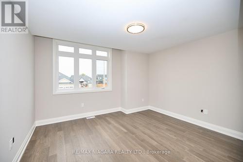 2788 Canadiana Court, Fort Erie, ON - Indoor Photo Showing Other Room