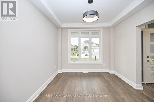 2788 Canadiana Court, Fort Erie, ON - Indoor Photo Showing Other Room