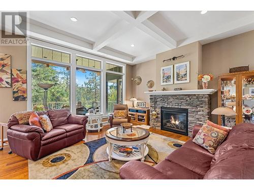 2532 Tuscany Drive, West Kelowna, BC - Indoor Photo Showing Living Room With Fireplace