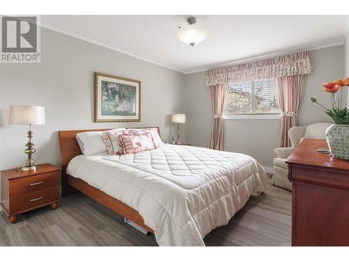 475 - 479 Eldorado Road, Kelowna, BC - Indoor Photo Showing Bedroom