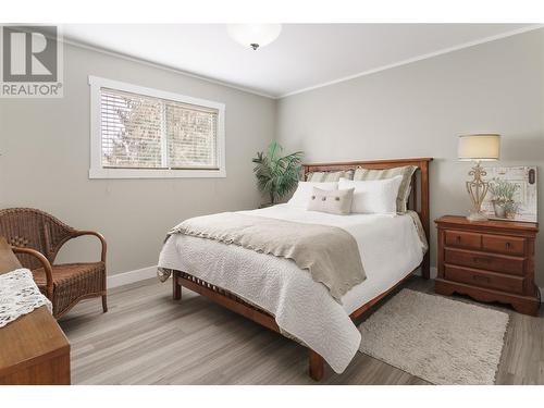 475 - 479 Eldorado Road, Kelowna, BC - Indoor Photo Showing Bedroom