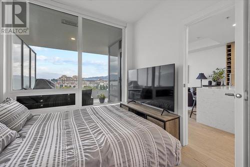 1181 Sunset Drive Unit# 706, Kelowna, BC - Indoor Photo Showing Bedroom