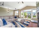 302 Arab Road, Kelowna, BC  - Indoor Photo Showing Living Room 