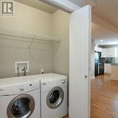 302 Arab Road, Kelowna, BC - Indoor Photo Showing Laundry Room