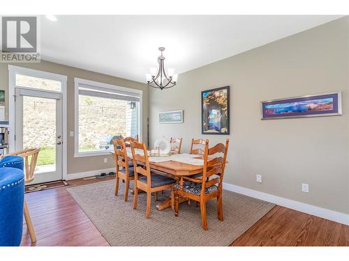 302 Arab Road, Kelowna, BC - Indoor Photo Showing Dining Room