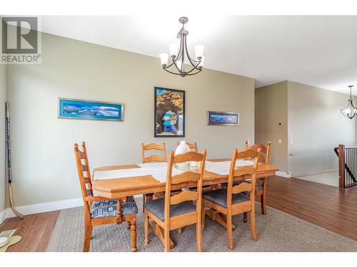 302 Arab Road, Kelowna, BC - Indoor Photo Showing Dining Room