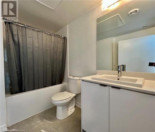 55 Duke Street W Unit# 1210, Kitchener, ON - Indoor Photo Showing Bathroom