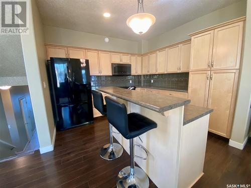 31 701 Mcintosh Street E, Swift Current, SK - Indoor Photo Showing Kitchen