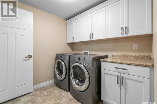 550 Pritchard Crescent, Saskatoon, SK - Indoor Photo Showing Laundry Room