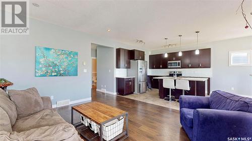 5331 Universal Crescent, Regina, SK - Indoor Photo Showing Living Room