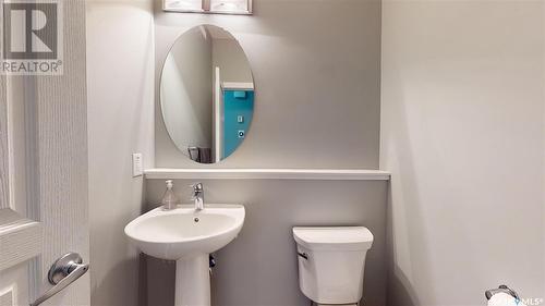 5331 Universal Crescent, Regina, SK - Indoor Photo Showing Bathroom