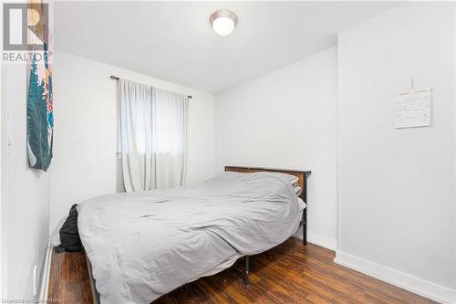 10 Kirk Street, St. Catharines, ON - Indoor Photo Showing Bedroom