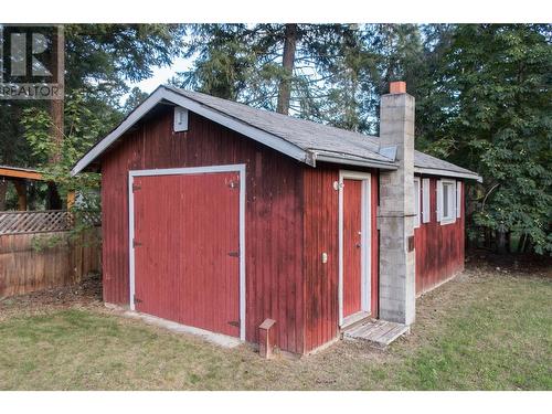 728 Arbutus Road, Lumby, BC - Outdoor With Exterior