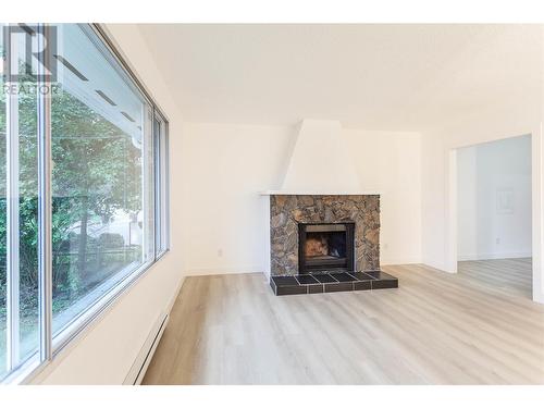 728 Arbutus Road, Lumby, BC - Indoor Photo Showing Living Room With Fireplace