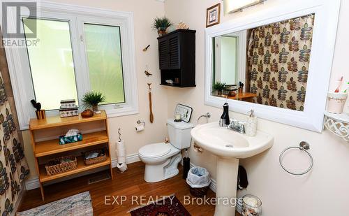 3109 Shaver Street, London, ON - Indoor Photo Showing Bathroom