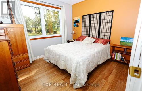 3109 Shaver Street, London, ON - Indoor Photo Showing Bedroom