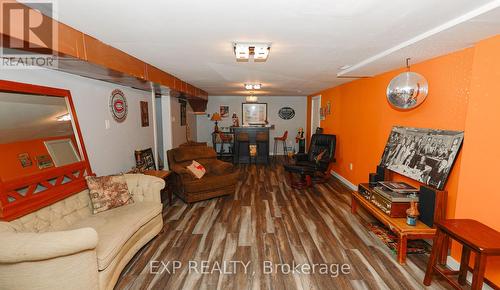 3109 Shaver Street, London, ON - Indoor