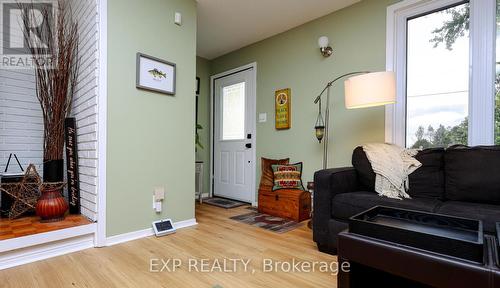 3109 Shaver Street, London, ON - Indoor Photo Showing Other Room