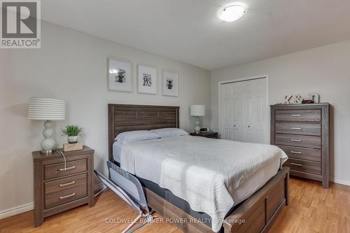 9 Ponds Edge Court, London, ON - Indoor Photo Showing Bedroom