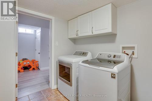 9 Ponds Edge Court, London, ON - Indoor Photo Showing Laundry Room