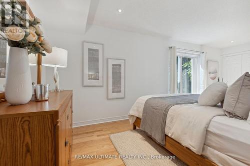 6 - 230 St. George Street, Toronto, ON - Indoor Photo Showing Bedroom