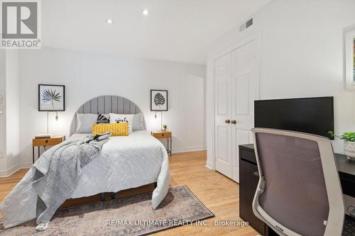 6 - 230 St. George Street, Toronto, ON - Indoor