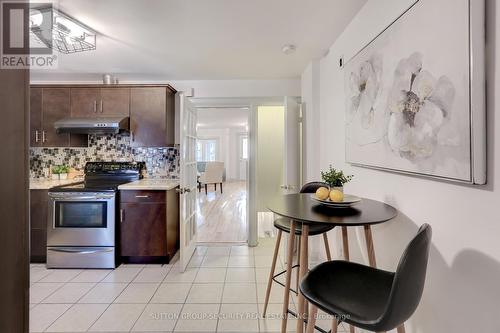 1659 Keele Street, Toronto, ON - Indoor Photo Showing Kitchen