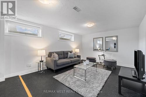 4 Markhall Avenue, Toronto, ON - Indoor Photo Showing Living Room