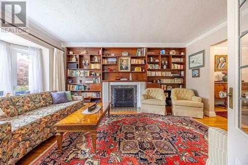 333 Glengarry Avenue, Toronto, ON - Indoor Photo Showing Living Room