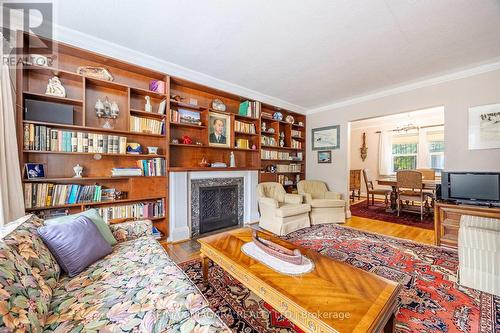 333 Glengarry Avenue, Toronto, ON - Indoor Photo Showing Living Room