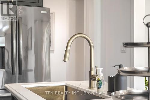 109 Sunflower Crescent, Thorold, ON - Indoor Photo Showing Kitchen