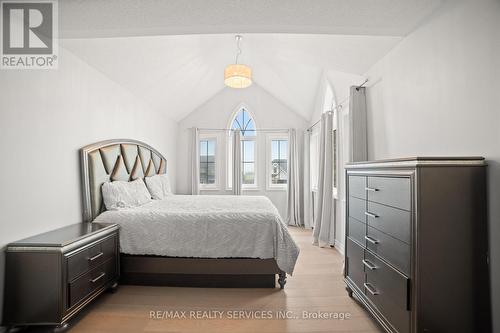 62 French Drive, Mono, ON - Indoor Photo Showing Bedroom