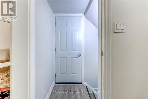 98 Berner Trail, Toronto, ON - Indoor Photo Showing Other Room