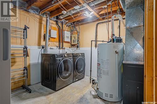 315 Wedge Road, Saskatoon, SK - Indoor Photo Showing Laundry Room