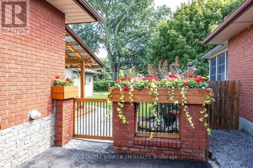 641 Montcalm Avenue, Oshawa (Vanier), ON - Outdoor With Deck Patio Veranda With Exterior