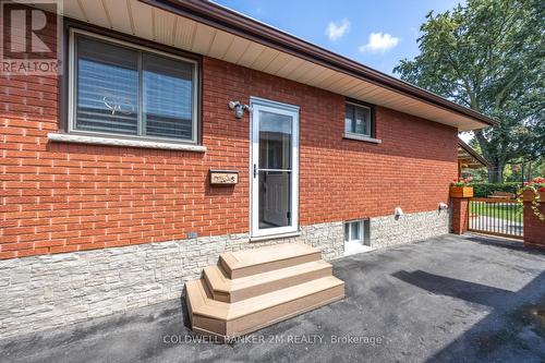 641 Montcalm Avenue, Oshawa (Vanier), ON - Outdoor With Exterior