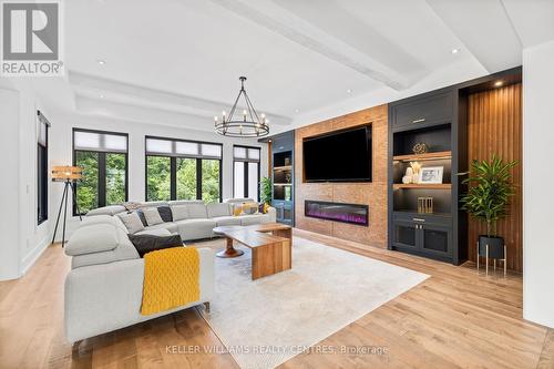 39 Orlin Chappel Court, King, ON - Indoor Photo Showing Living Room With Fireplace