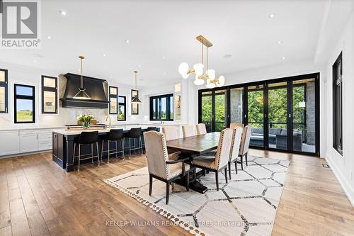 39 Orlin Chappel Court, King, ON - Indoor Photo Showing Dining Room