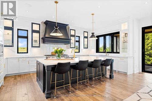 39 Orlin Chappel Court, King, ON - Indoor Photo Showing Kitchen