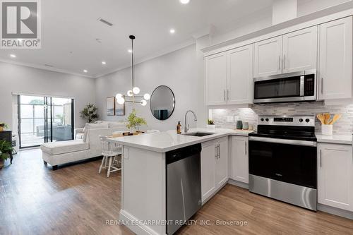 108 - 30 Hamilton Street S, Hamilton, ON - Indoor Photo Showing Kitchen With Upgraded Kitchen