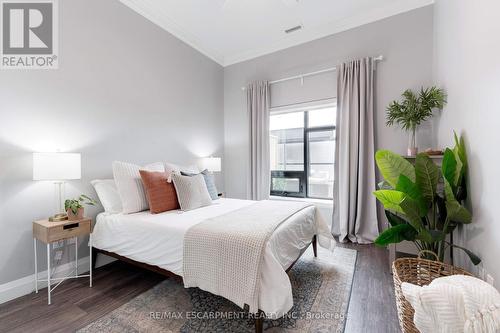 108 - 30 Hamilton Street S, Hamilton, ON - Indoor Photo Showing Bedroom