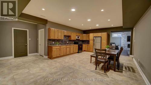 1659 Hamilton Road, London, ON - Indoor