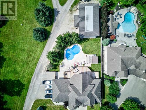 1659 Hamilton Road, London, ON - Outdoor With In Ground Pool With View