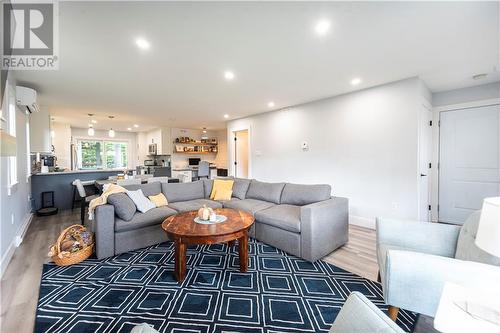 32 Flagstone Court, Riverview, NB - Indoor Photo Showing Living Room