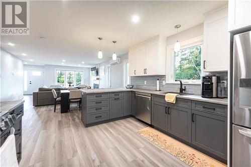 32 Flagstone Court, Riverview, NB - Indoor Photo Showing Kitchen