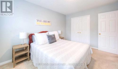 1091 Augustus Drive, Burlington, ON - Indoor Photo Showing Bedroom