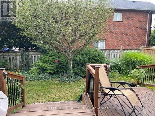 1091 Augustus Drive, Burlington, ON - Outdoor